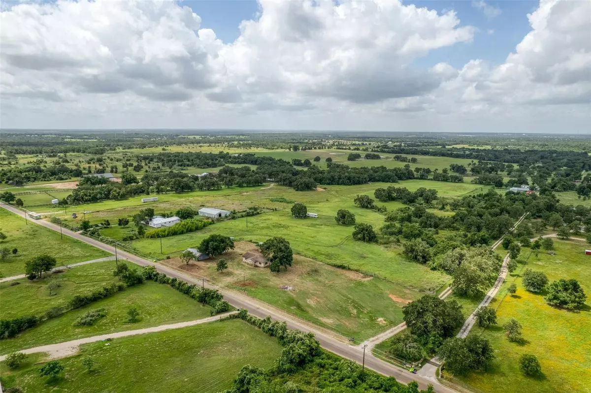 Elgin, TX 78621,307 N County Line RD