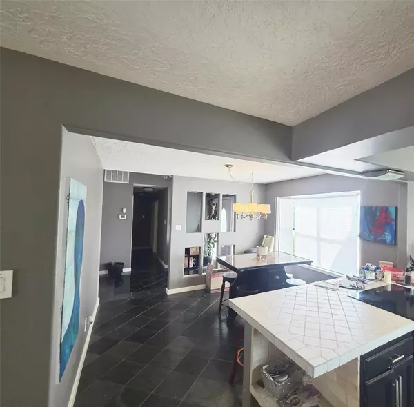 Manchaca, TX 78652,12410 Twin Creek RD