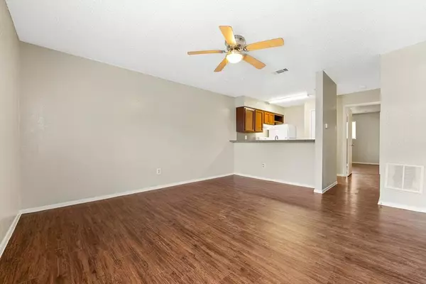 Austin, TX 78753,829 Park PLZ #105
