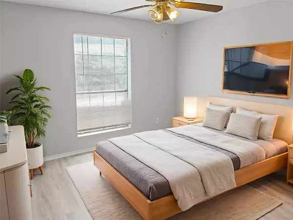 Austin, TX 78705,2401 NW Leon ST #110