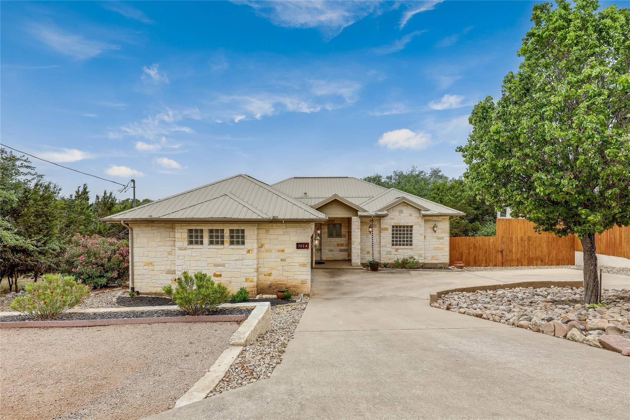 Lago Vista, TX 78645,5004 Arrowhead DR