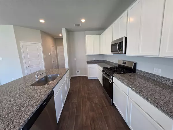 Maxwell, TX 78656,305 Jade ST