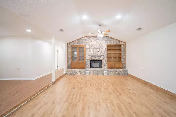 Round Rock, TX 78665,6 Fairview DR