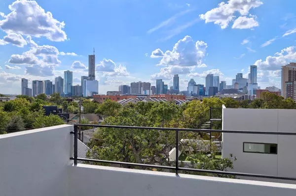 1175 Navasota ST #2, Austin, TX 78702