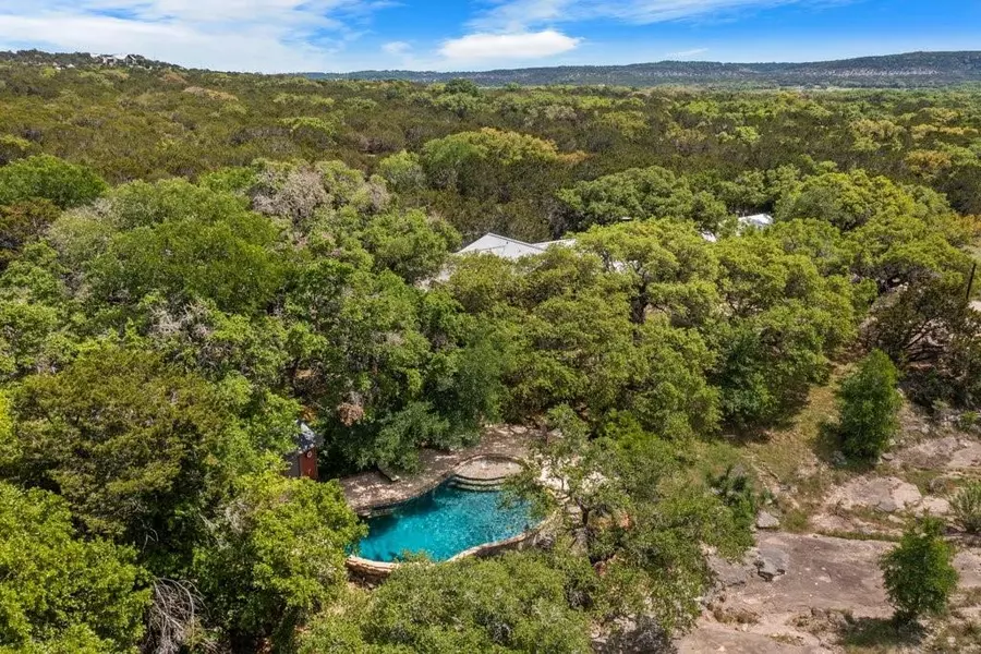 707 Flite Acres RD, Wimberley, TX 78676