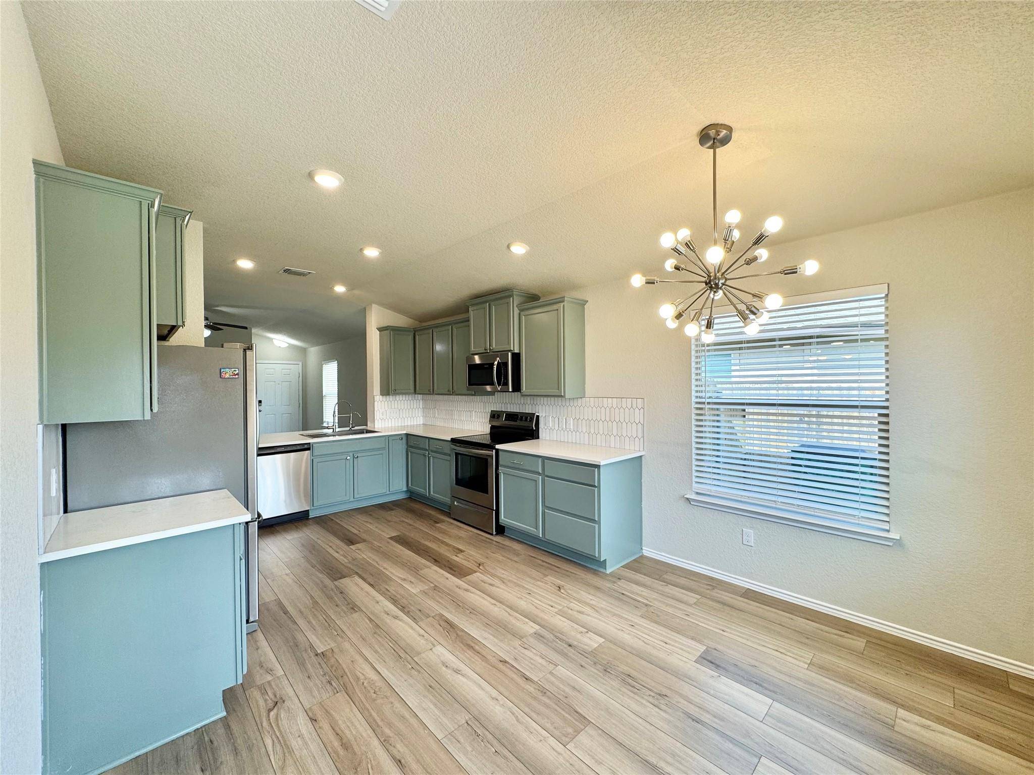 Taylor, TX 76574,173 Beth Ann LOOP