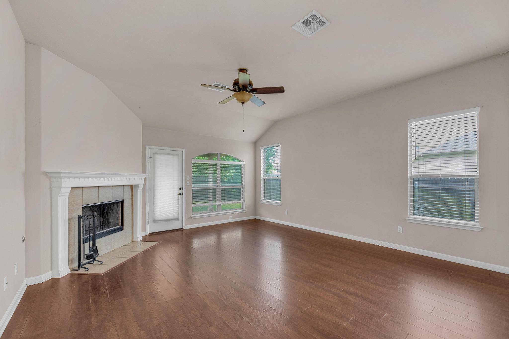 Pflugerville, TX 78660,20724 Mead BND