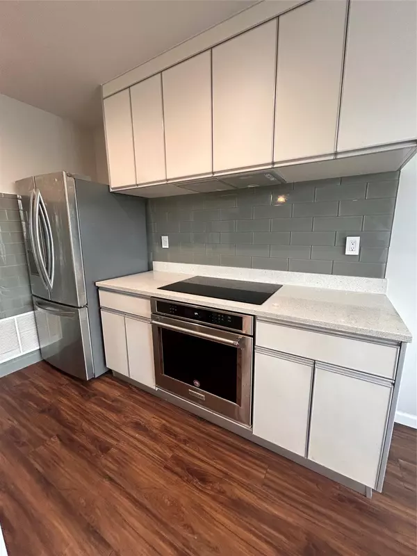 Austin, TX 78751,901 E 40th ST #302