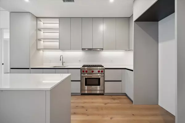 Austin, TX 78701,610 Davis ST #2304