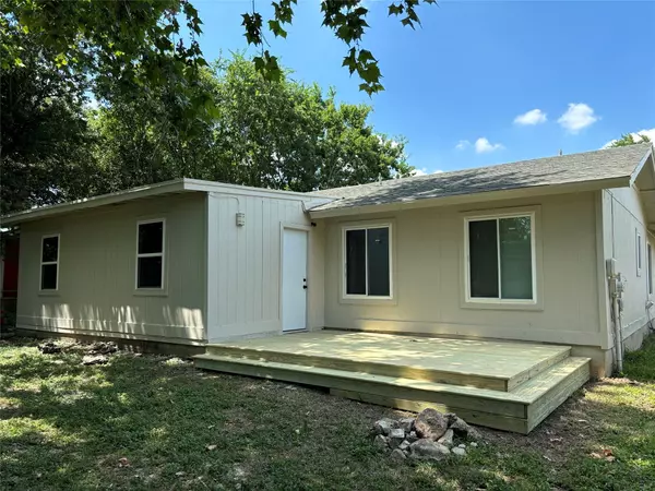 Austin, TX 78744,2325 Rockridge DR