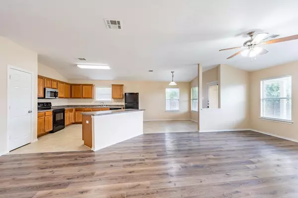 Hutto, TX 78634,218 Mossy Rock DR