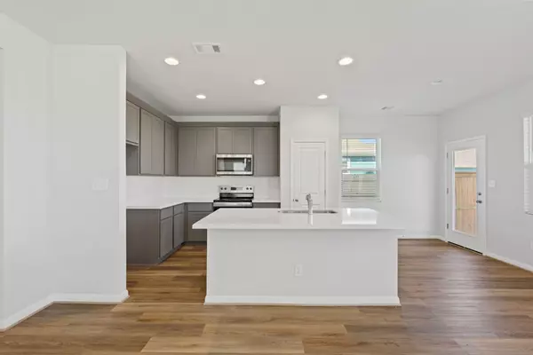 Taylor, TX 76574,103 Elm Branch TRL