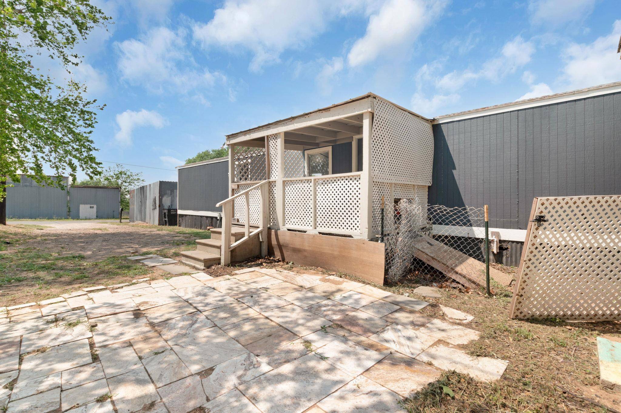 Burnet, TX 78611,1052 Apache DR