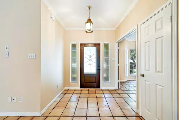 Lakeway, TX 78734,106 Los Altos DR