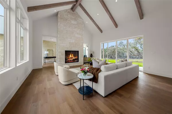 Dripping Springs, TX 78620,12120 FITZHUGH PL