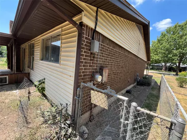 Austin, TX 78745,5403 Fairmont CIR