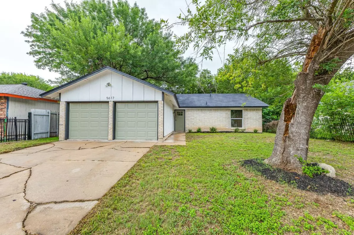 Austin, TX 78744,5617 Tallow Tree DR