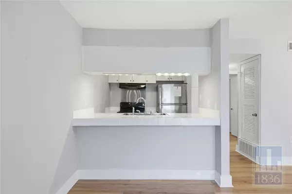 Austin, TX 78757,7801 Shoal Creek BLVD #256