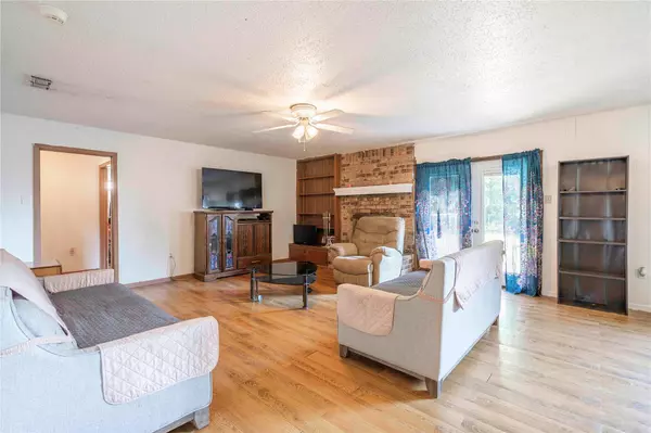 Copperas Cove, TX 76522,906 Lynn LN