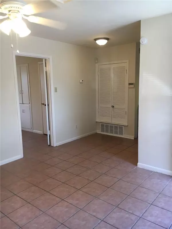 Austin, TX 78756,5213 Joe Sayers Ave #5
