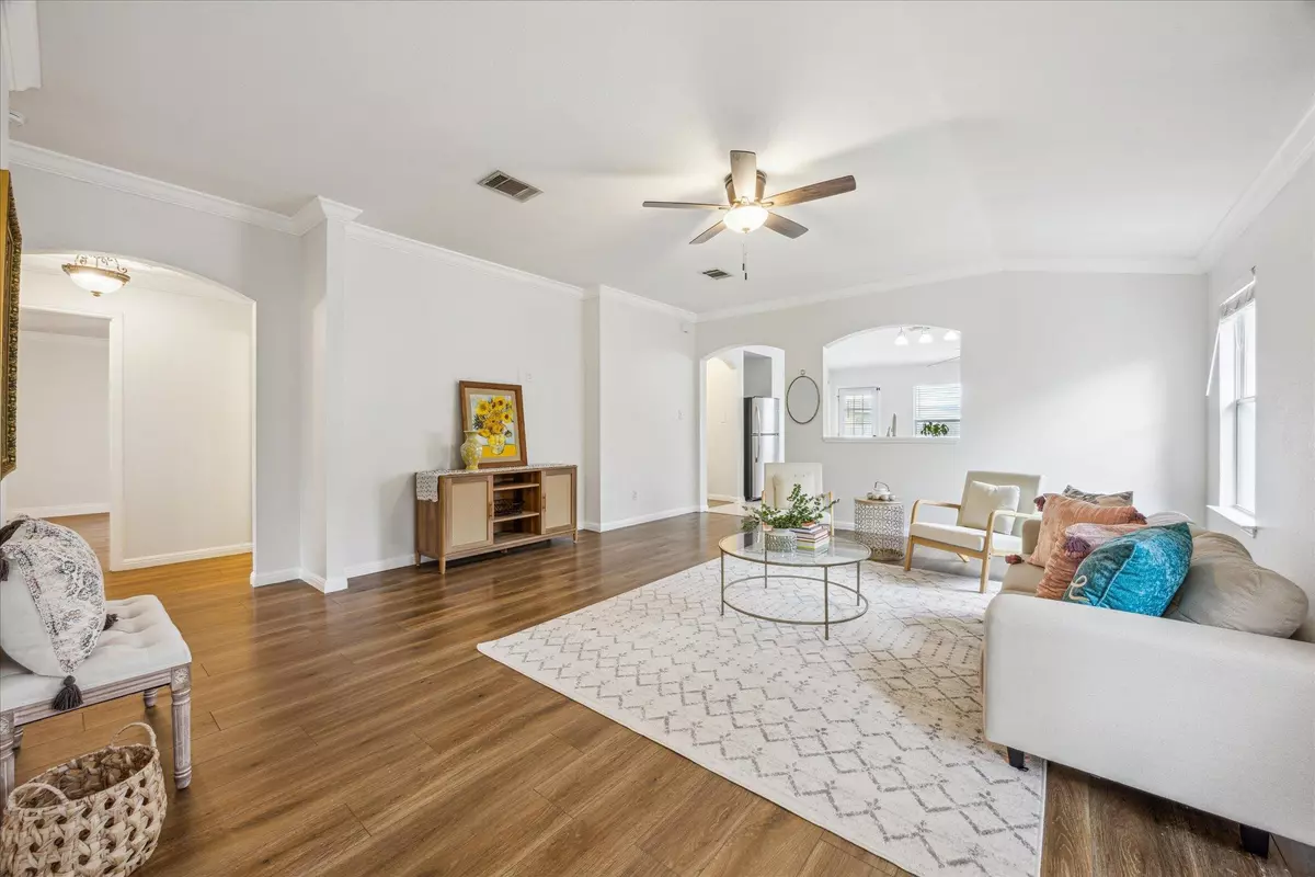 Hutto, TX 78634,104 Lucky Clover LN