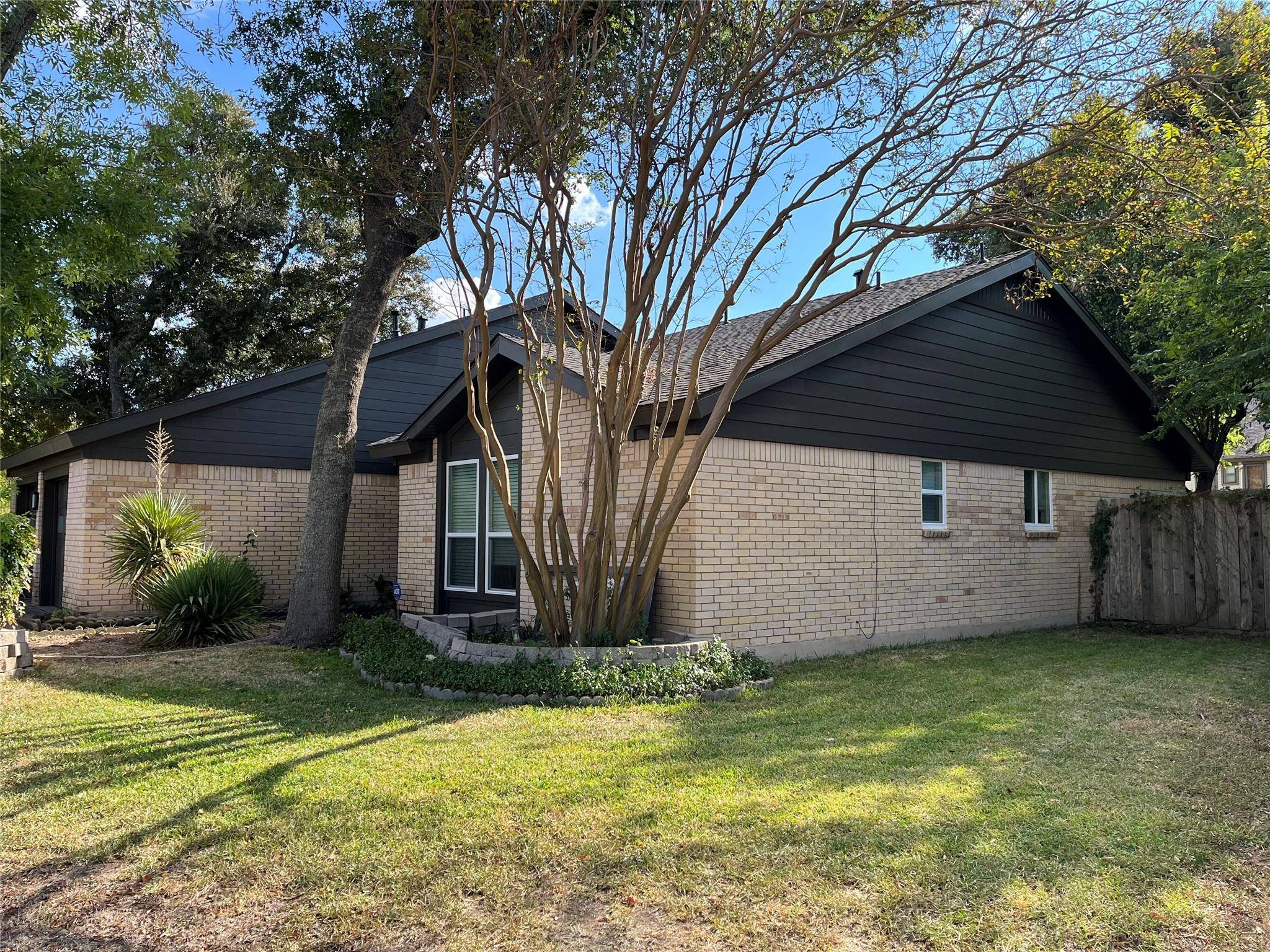 Austin, TX 78758,1205 Doonesbury DR