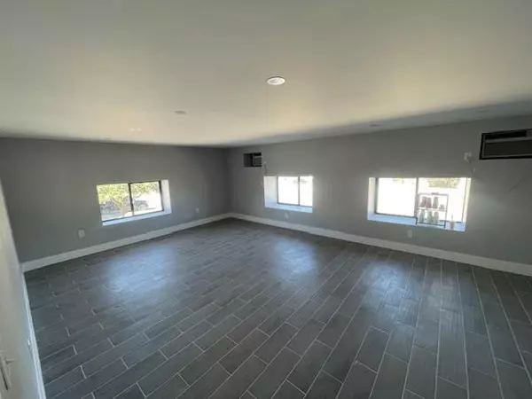 Austin, TX 78702,4925 E Cesar Chavez ST