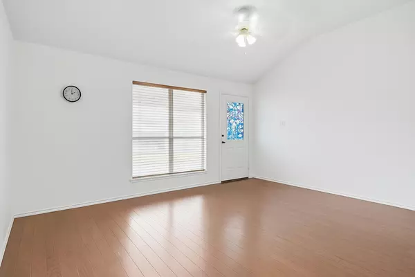 Lockhart, TX 78644,1516 Gunnison CV