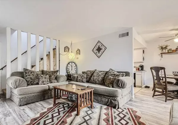 Austin, TX 78729,9026 Sawtooth LN #A