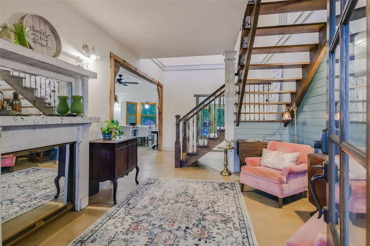 Wimberley, TX 78676,1100 GREEN ACRES DR