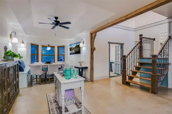 Wimberley, TX 78676,1100 GREEN ACRES DR