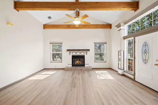 San Marcos, TX 78666,322 Oakwood LOOP