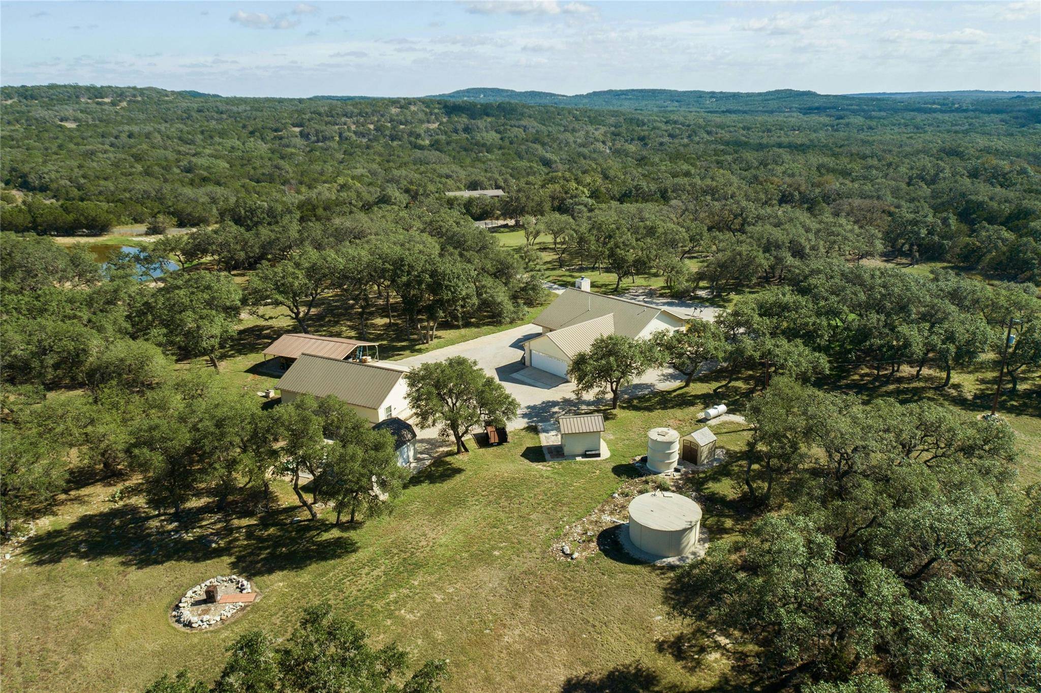 6939 CR 251, Hondo, TX 78861