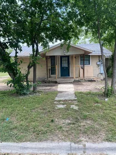 1000 Chihuahua ST #A, Lockhart, TX 78644