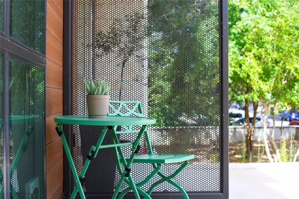 Austin, TX 78704,207 W Johanna ST #102