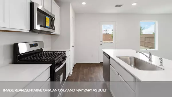 Luling, TX 78648,406 WILD GOOSE DR