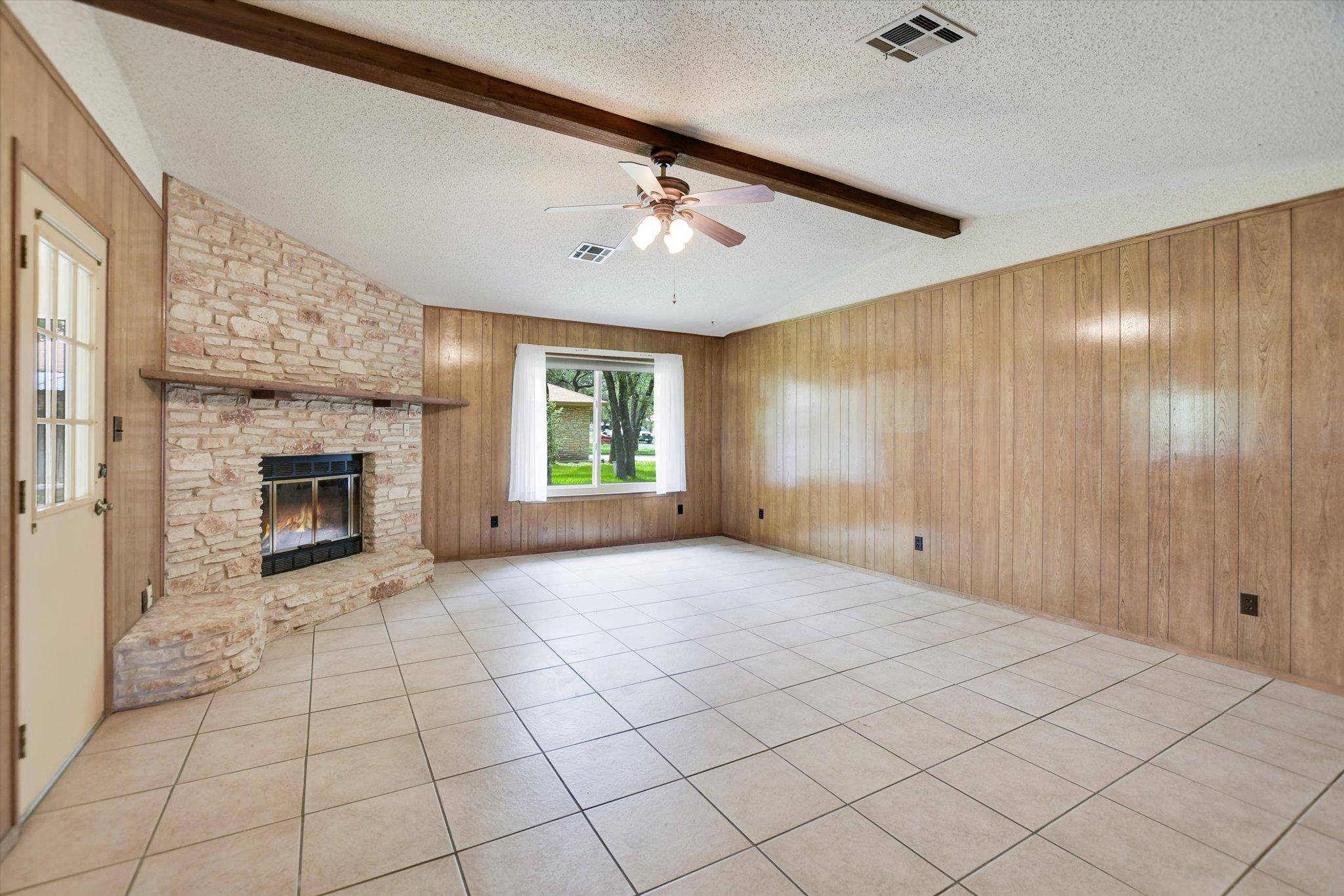 Georgetown, TX 78628,607 Friendswood DR