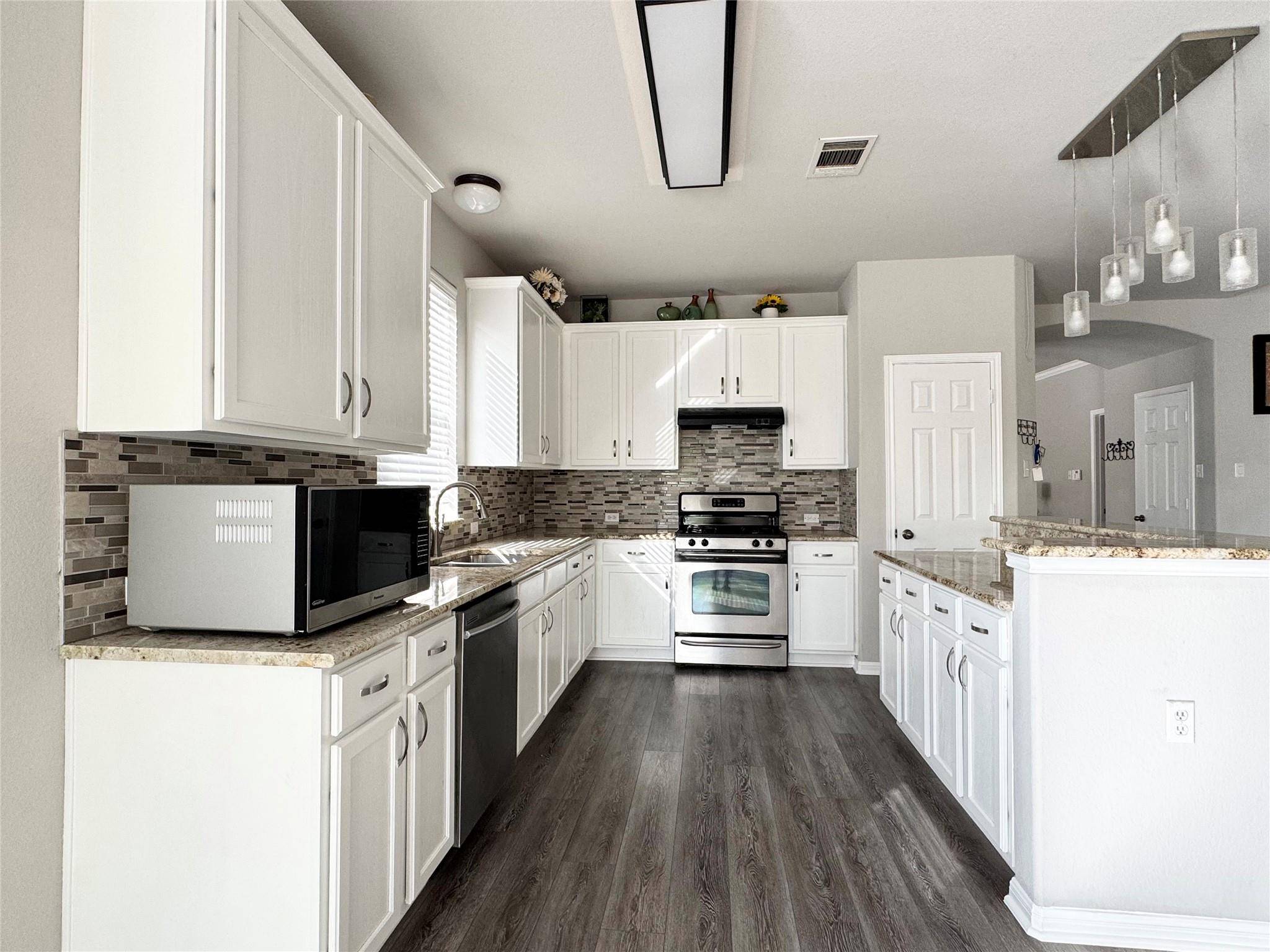 Austin, TX 78753,13004 Kenswick DR
