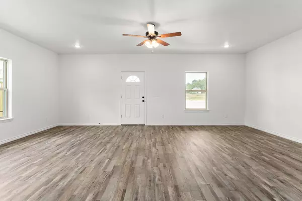 Lampasas, TX 76550,828 Elijah LN