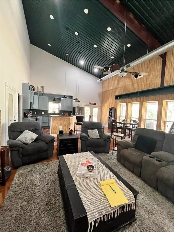 Paige, TX 78659,427 Paffen RD