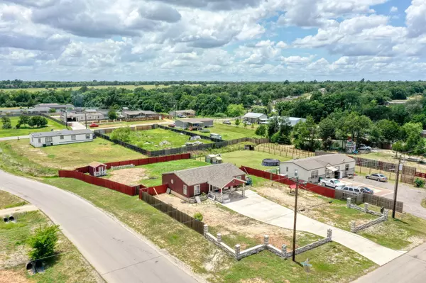 181 Pasadera DR, Elgin, TX 78621