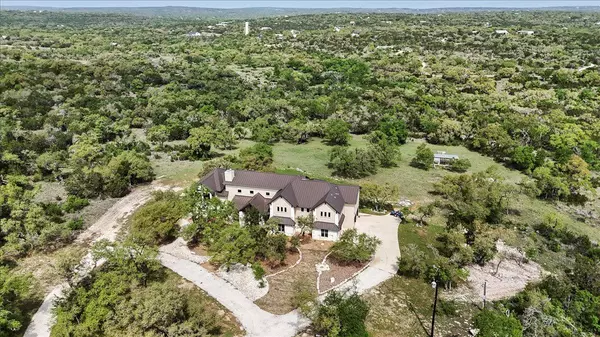 1951 Bridlewood Ranches DR, San Marcos, TX 78666