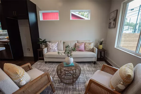 Austin, TX 78702,2515 Gonzales ST