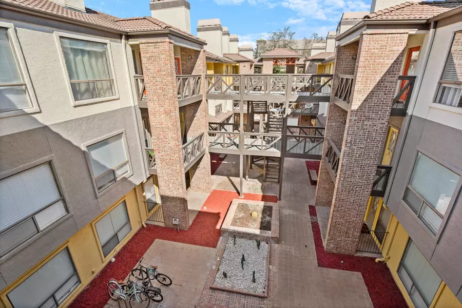 806 W 24th ST #233, Austin, TX 78705