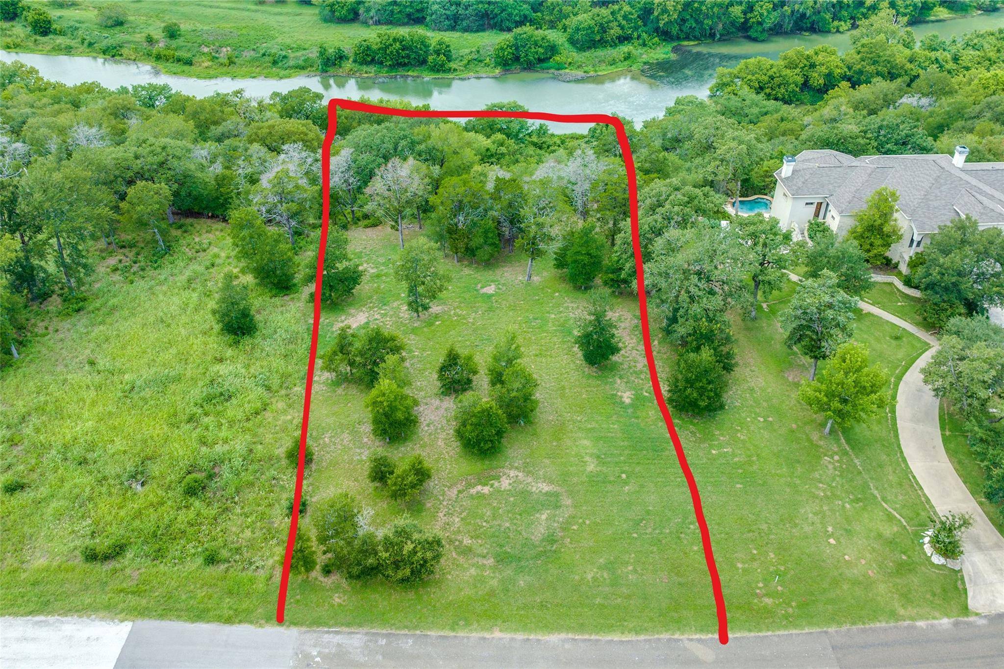 Bastrop, TX 78602,172 Riverwalk LN