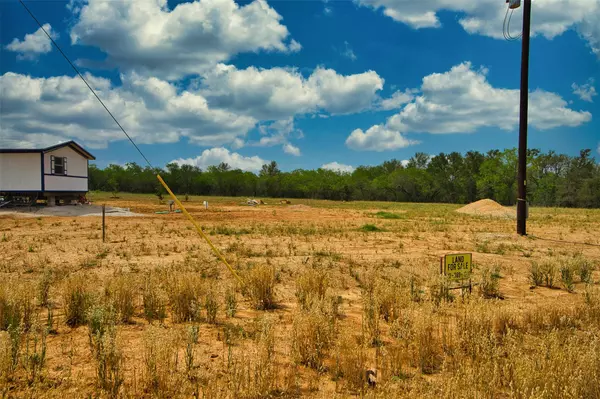 Dale, TX 78616,199 Sly ST