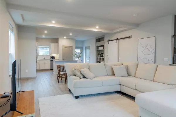 Austin, TX 78747,5501-A Charles Merle DR