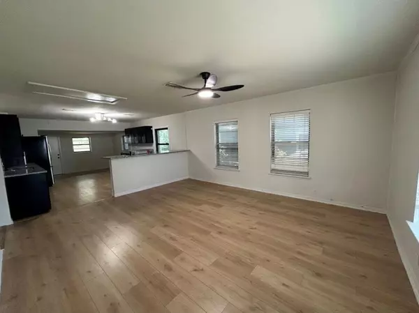 Austin, TX 78702,606 Springdale RD