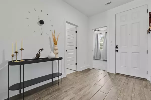 Hutto, TX 78634,905 Gray Fox LOOP