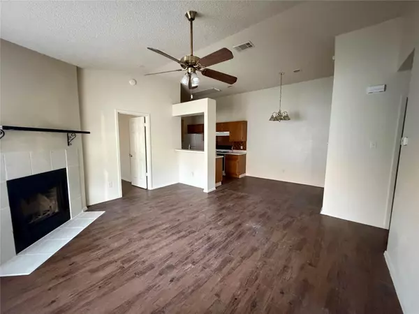 Lockhart, TX 78644,1510 S Medina ST #A